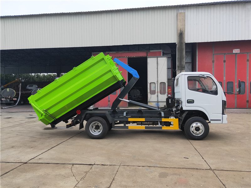 東風多利卡5方6方勾臂垃圾車