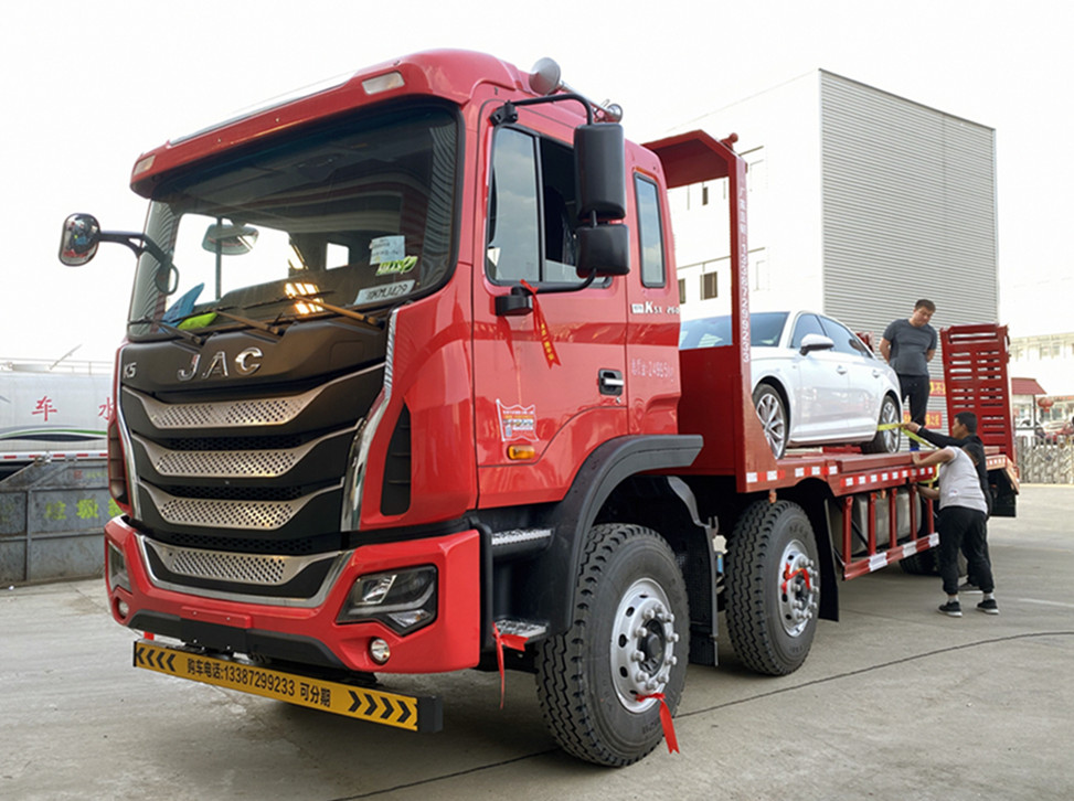 江淮K5X小三軸平板運(yùn)輸車(chē)